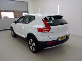 Volvo XC40 T2 Momentum Business, снимка 4