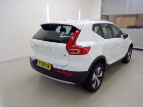 Volvo XC40 T2 Momentum Business, снимка 3
