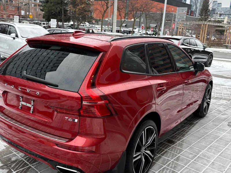 Volvo XC60 * R Design * CARFAX * БЕЗ ПЪРВОНАЧАЛНА ВНОСКА, снимка 3 - Автомобили и джипове - 52959176