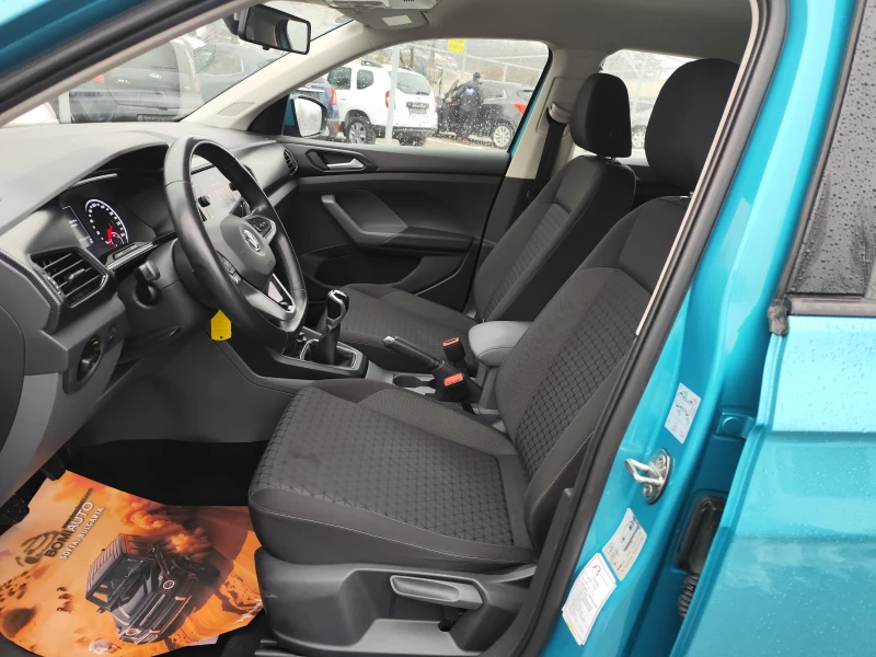 VW T-Cross 1.6TDi* LED* EURO6D* APP* , снимка 6 - Автомобили и джипове - 53052858