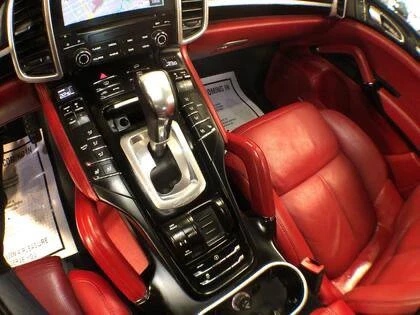 Porsche Cayenne, снимка 13 - Автомобили и джипове - 52655993