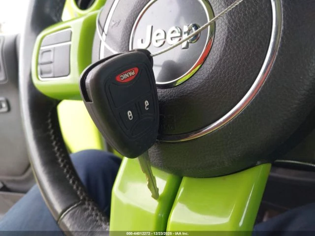 Jeep Wrangler UNLIMITED SAHARA, снимка 11 - Автомобили и джипове - 53371172