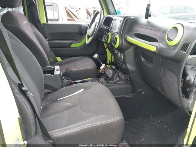 Jeep Wrangler UNLIMITED SAHARA - изображение 5