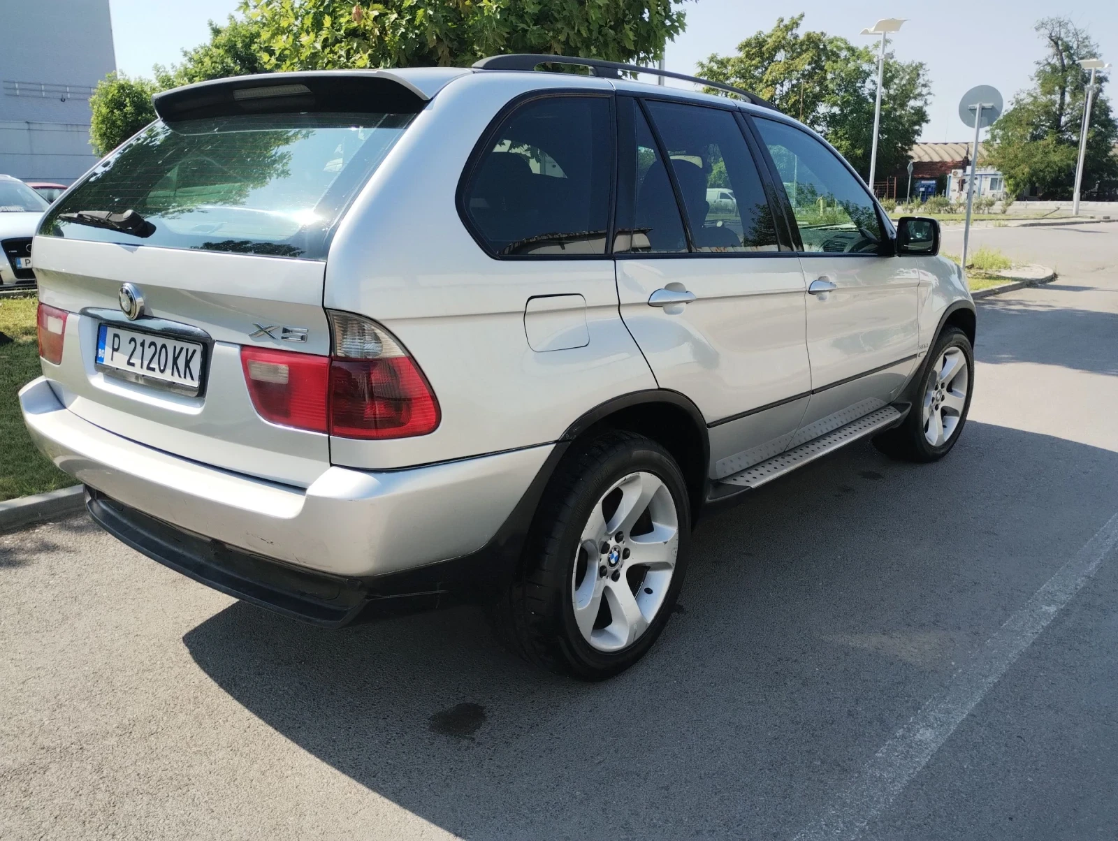 BMW X5 3.0 - изображение 3