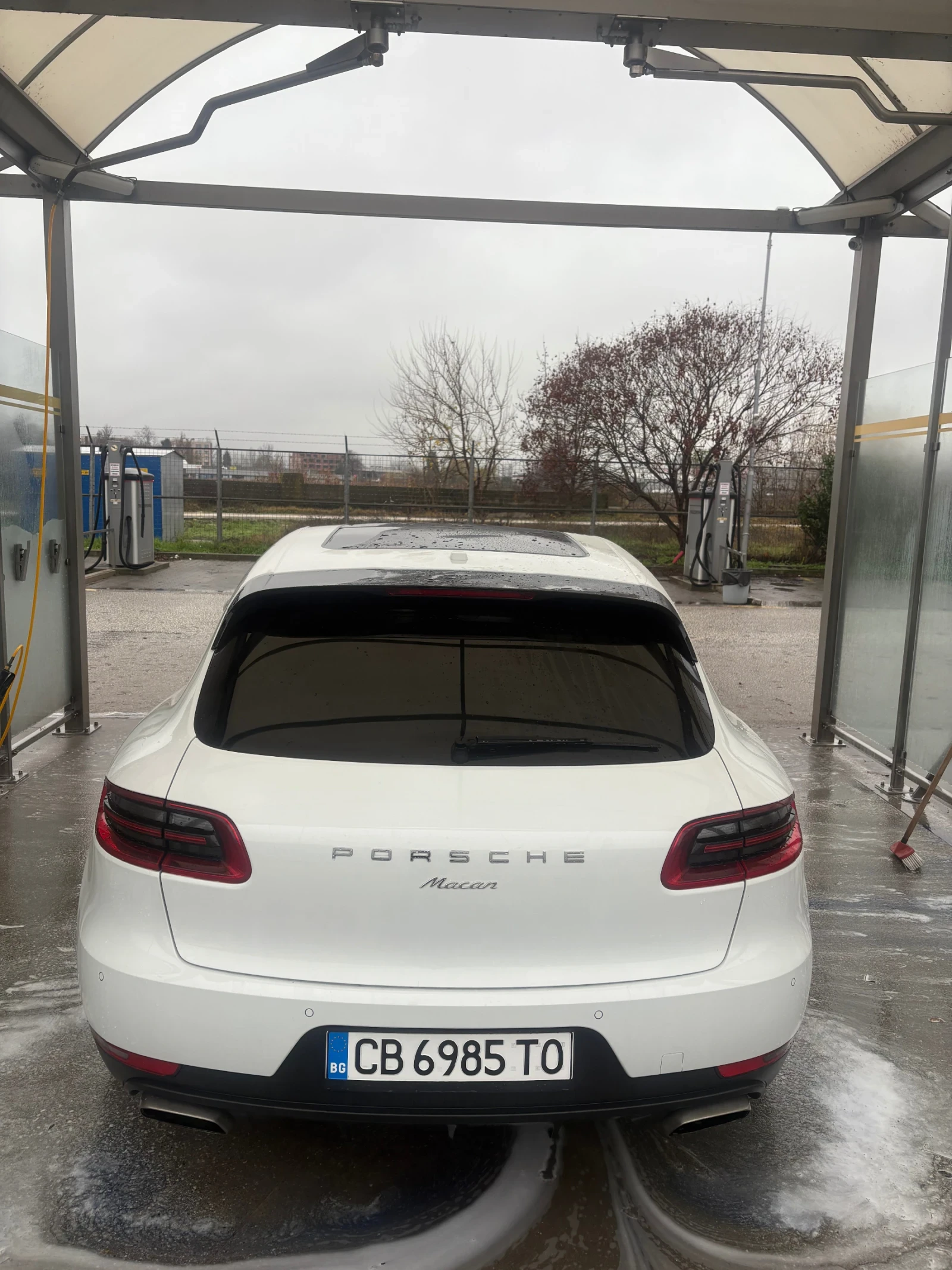 Porsche Macan 2.0 - изображение 2