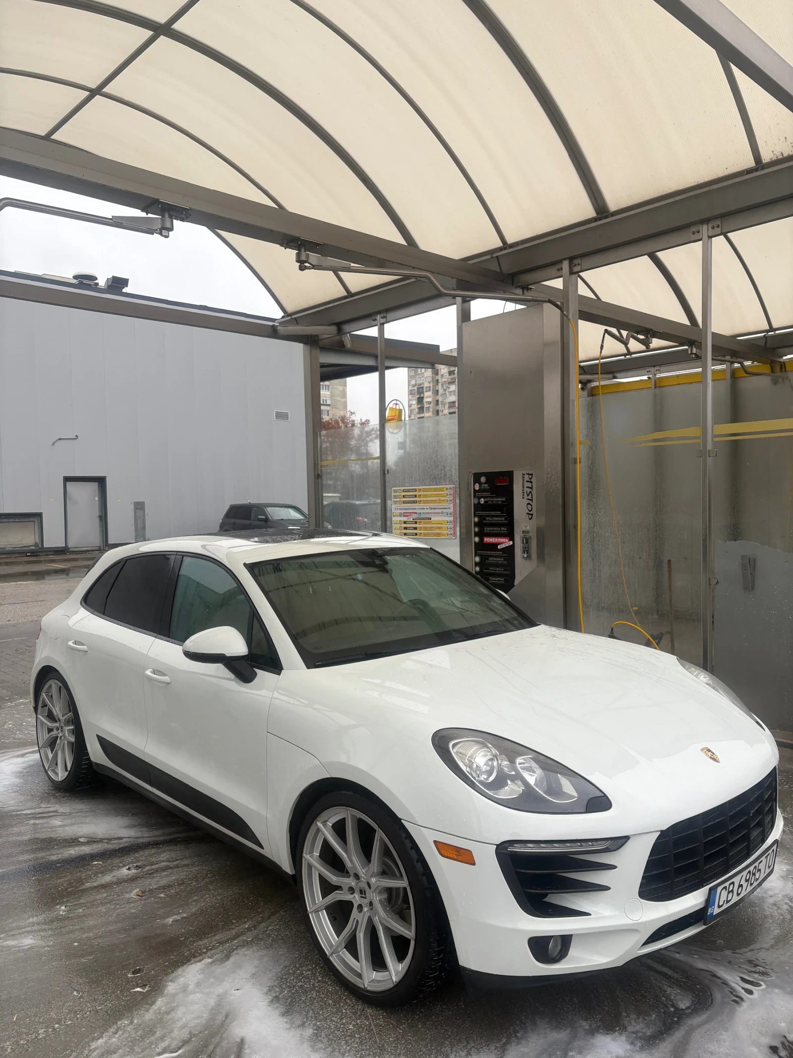 Porsche Macan 2.0 - изображение 3