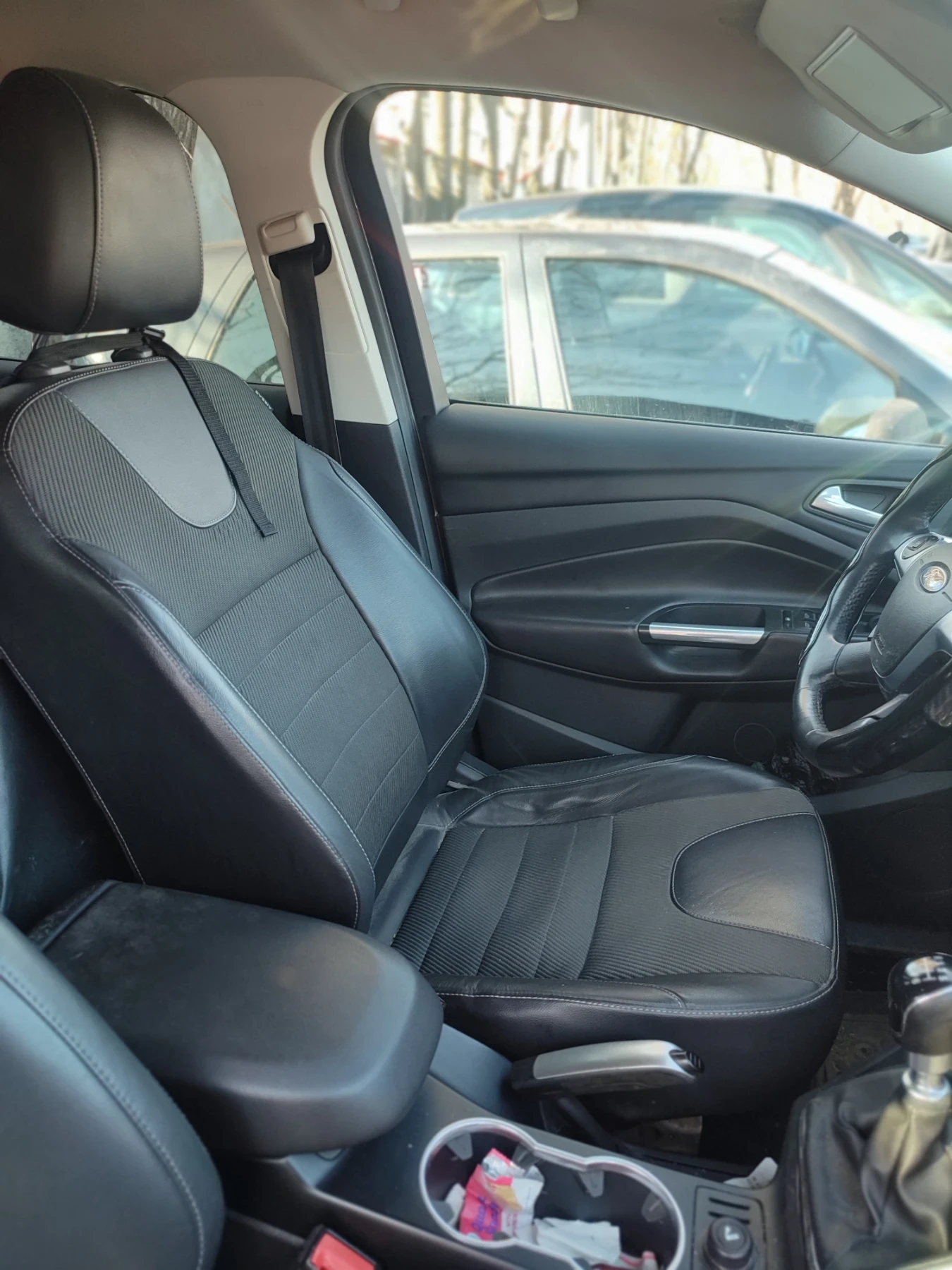 Ford Kuga, снимка 5 - Автомобили и джипове - 53813426