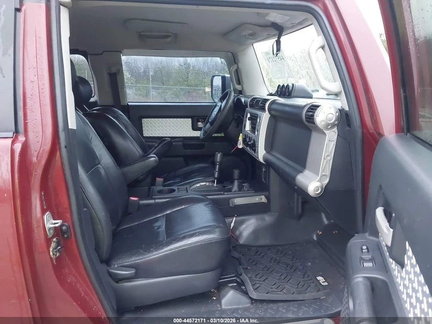 Toyota Fj cruiser, снимка 8 - Автомобили и джипове - 54082824