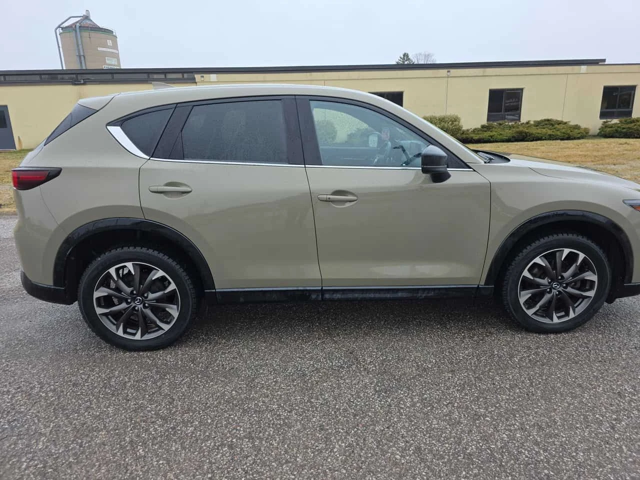 Mazda CX-5 * Suna* 2 КЛЮЧА* PANO* KEYLESS* ПОДГРЕВ* , снимка 3 - Автомобили и джипове - 54084032