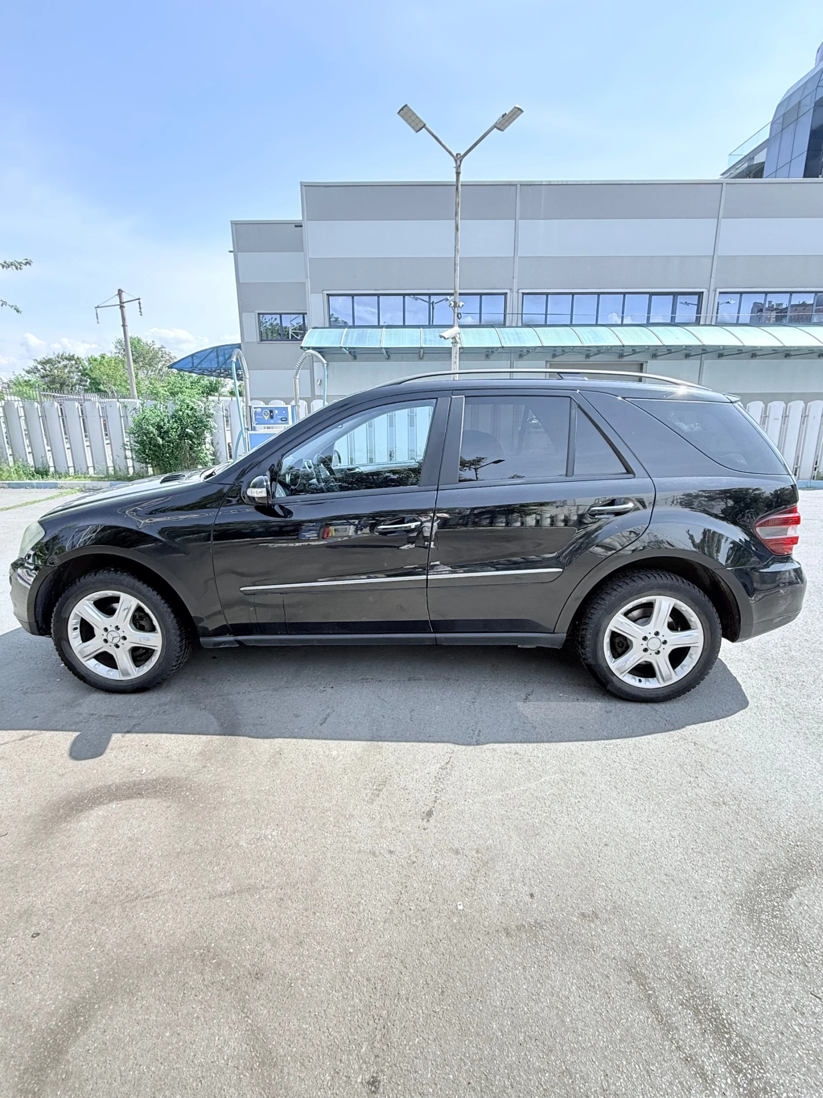 Mercedes-Benz ML 320, снимка 2 - Автомобили и джипове - 54621078