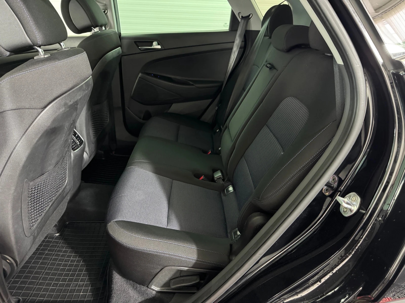 Hyundai Tucson 1.7 CRDI 7SPEED DCT - SOUND EDITION, снимка 16 - Автомобили и джипове - 54655777