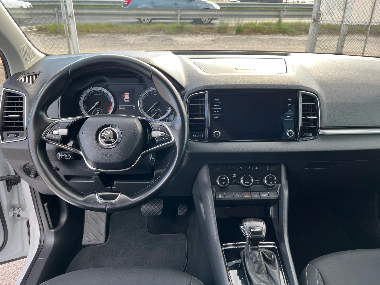 Skoda Karoq, снимка 9 - Автомобили и джипове - 55467278