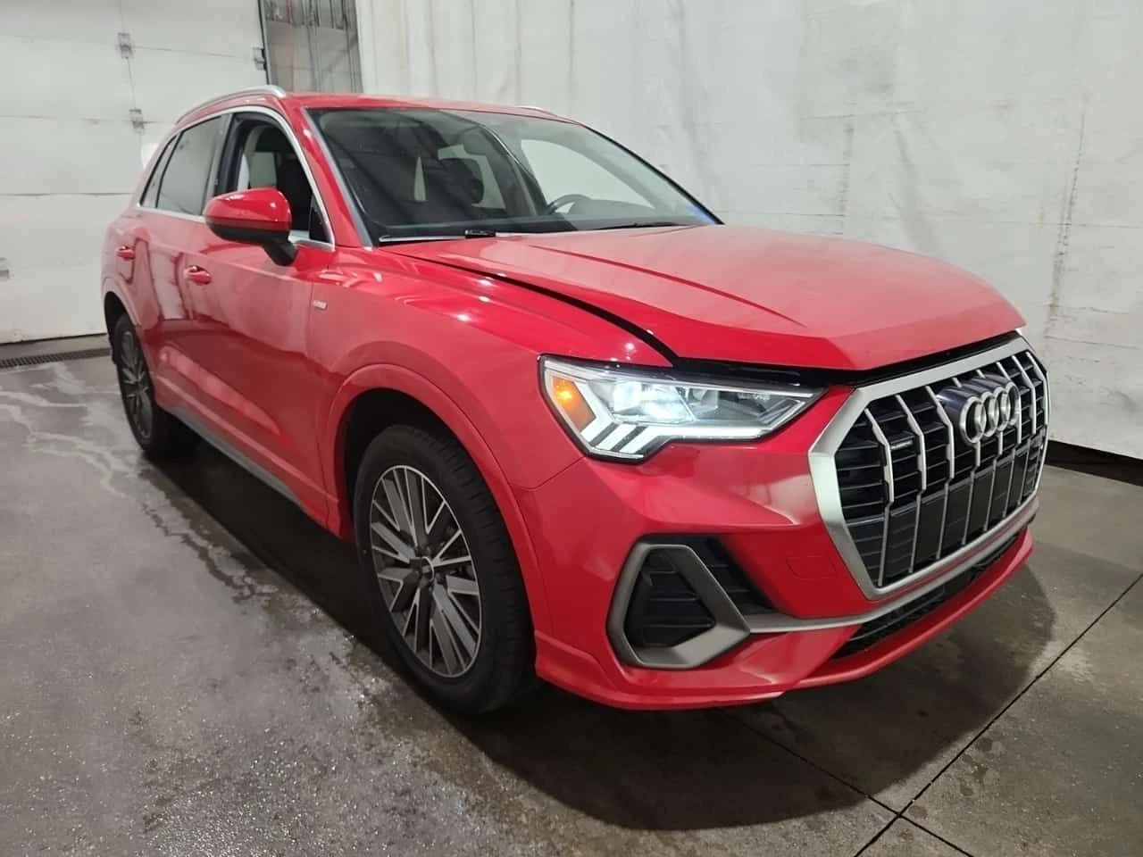 Audi Q3 * PROGRESSIV * CARFAX * S LINE * ПАНОРАМА * , снимка 2 - Автомобили и джипове - 55514690