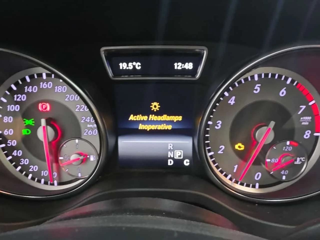 Mercedes-Benz GLA * 250 * АВТОКРЕДИТ * ГЛАВНО ПРЕДСТАВИТЕЛСТВО, снимка 8 - Автомобили и джипове - 55523321