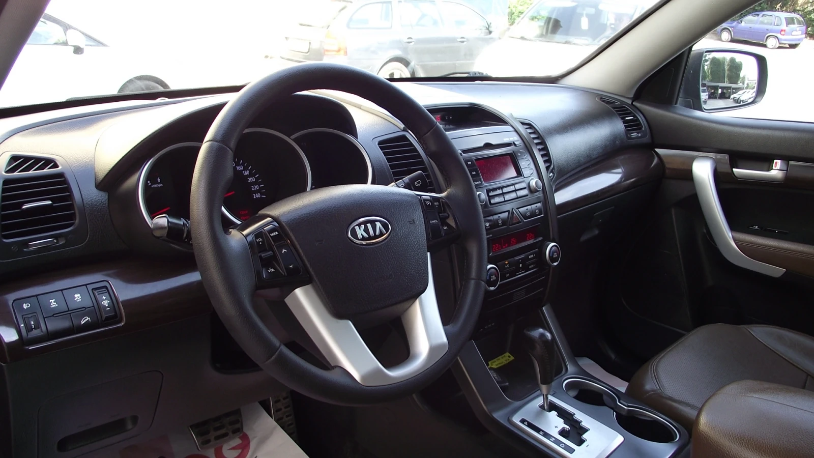 Kia Sorento 2.2.d.197.k.c.7.местна.FULL EXTRI., снимка 11 - Автомобили и джипове - 55811816