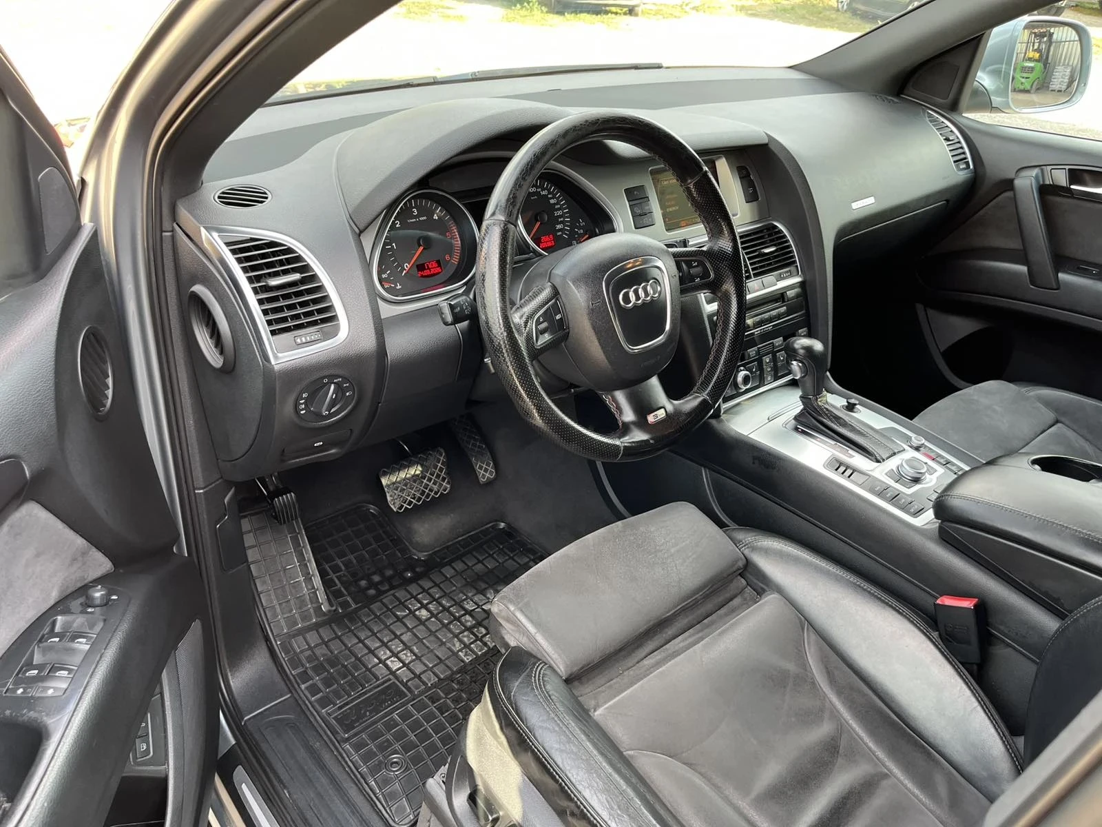Audi Q7 3.0 TDI S-LINE, снимка 12 - Автомобили и джипове - 56238019