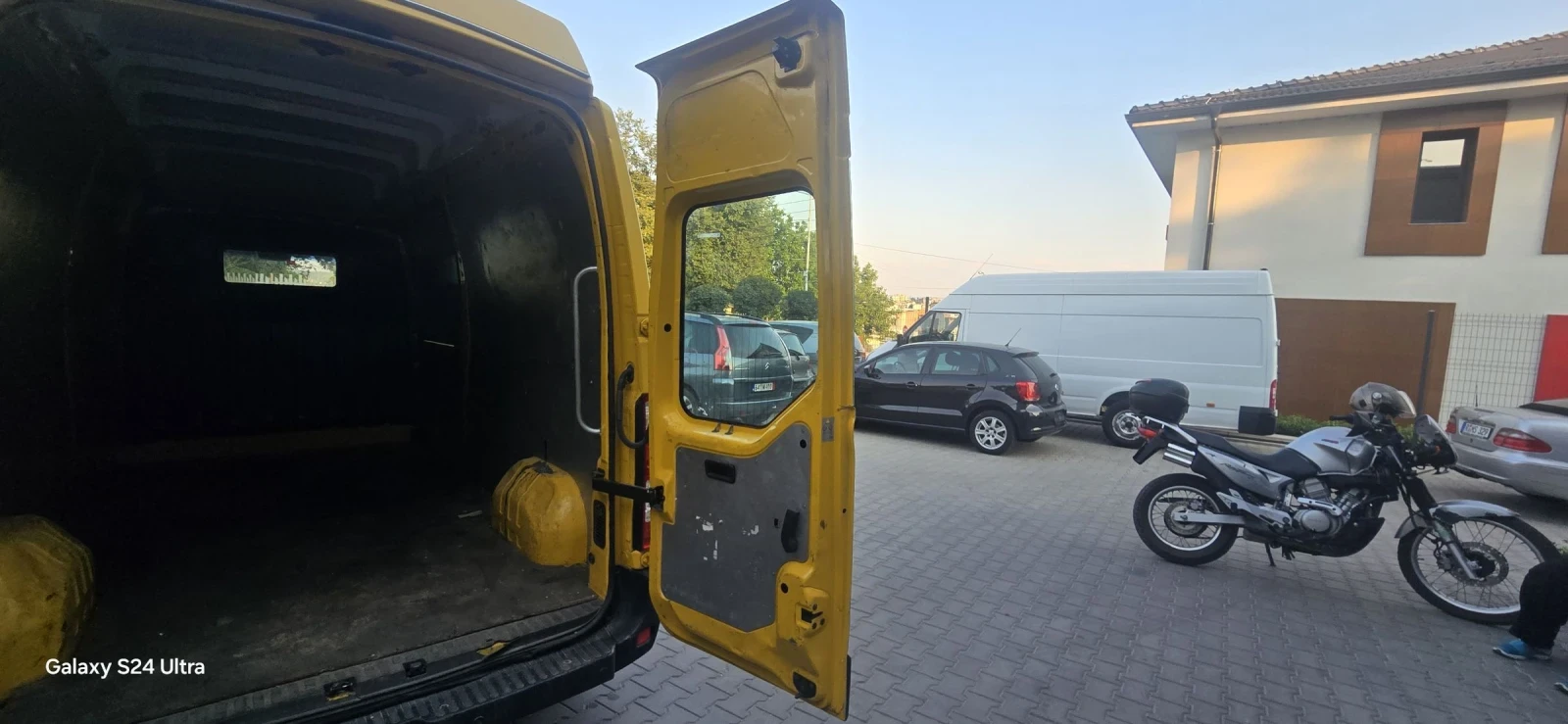 Renault Master 2.3 125кс 6ск 151000км - изображение 9