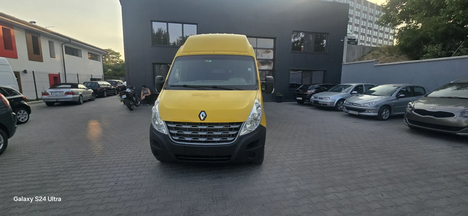 Renault Master 2.3 125кс 6ск 151000км - изображение 2