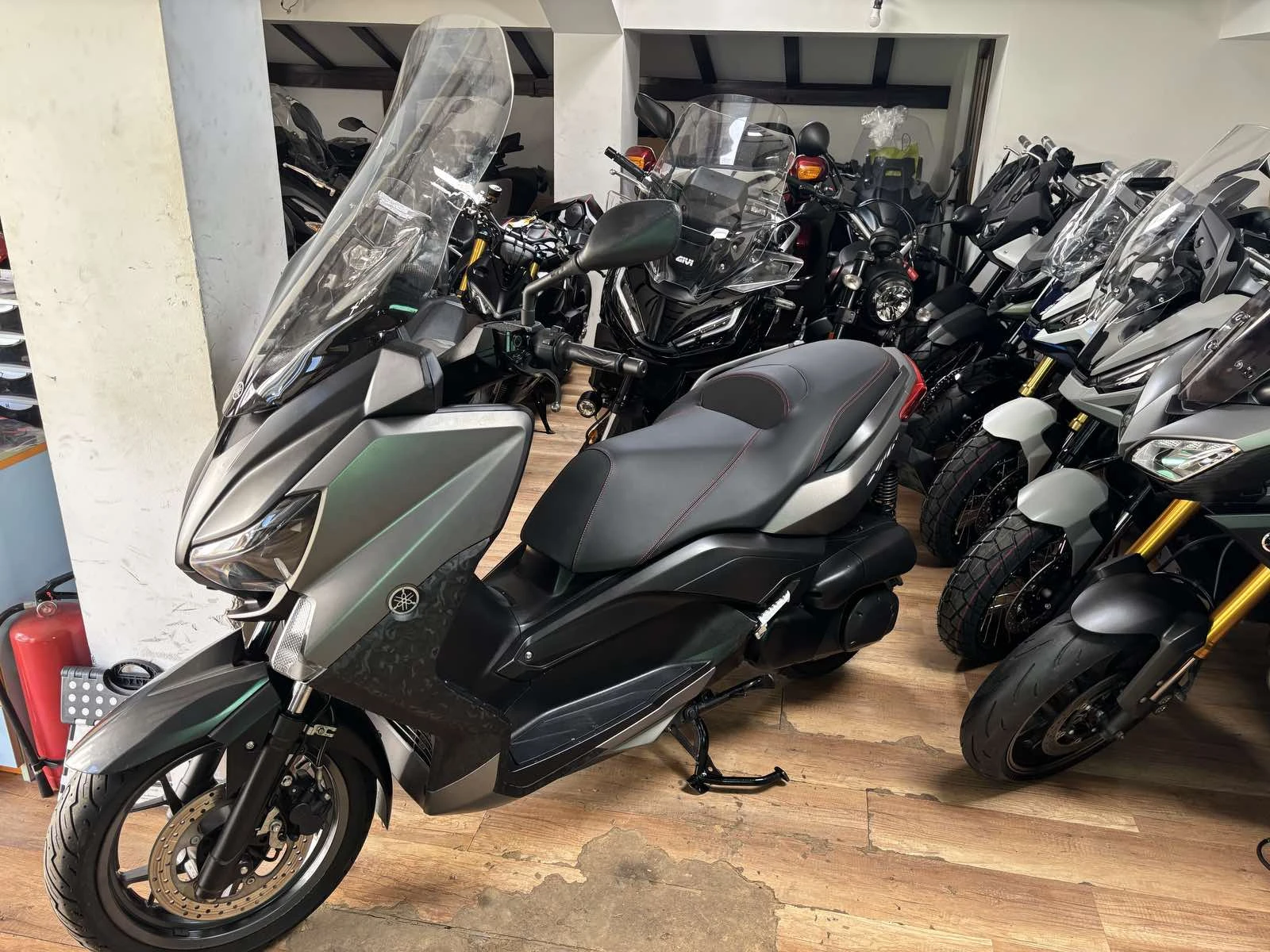 Yamaha X-max 250i