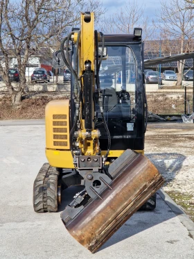 Багер Cat 302.7D CR/3.0т./3 кофи/Нулев радиус/Швейцария, снимка 3