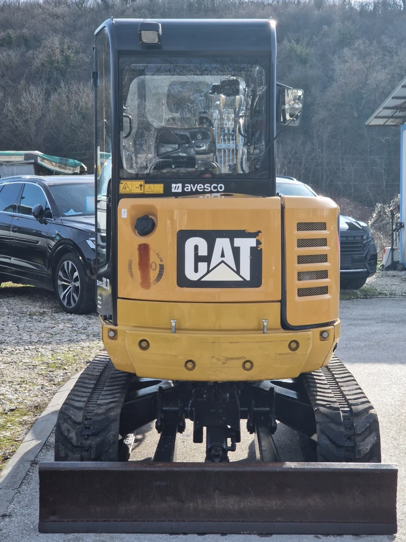 Багер Cat 302.7D CR/3.0т./3 кофи/Нулев радиус/Швейцария, снимка 7 - Индустриална техника - 48610183