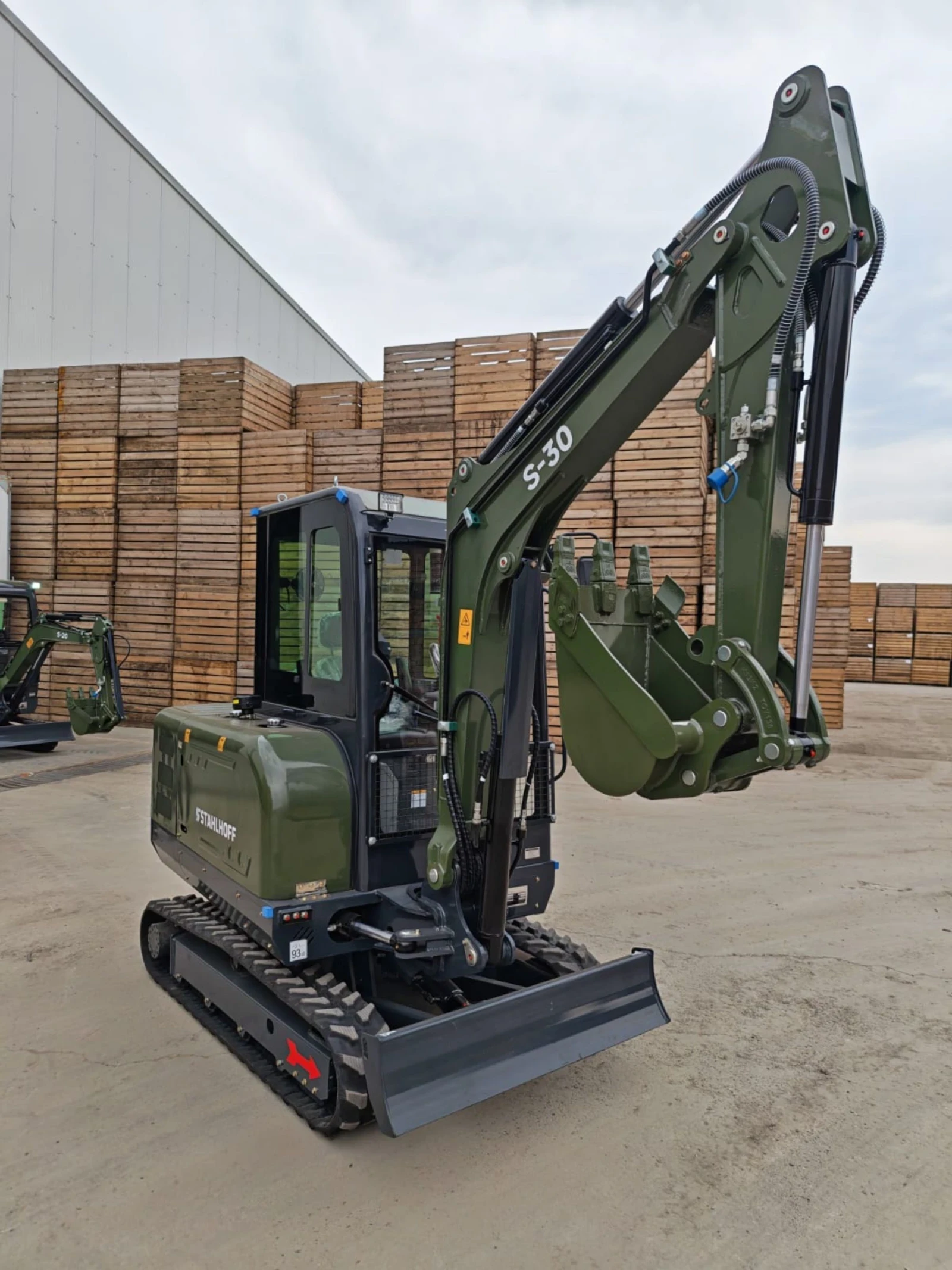 Багер Rippa STAHLHOFF S 30 RIPPA R32 PRO BASIS, снимка 2 - Индустриална техника - 54272995