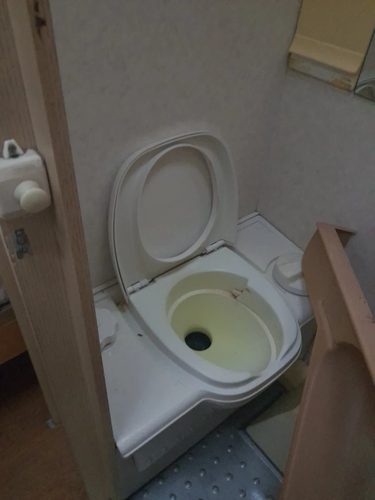 Каравана Други Home-Car / БАРТЕР , снимка 9 - Каравани и кемпери - 54125318