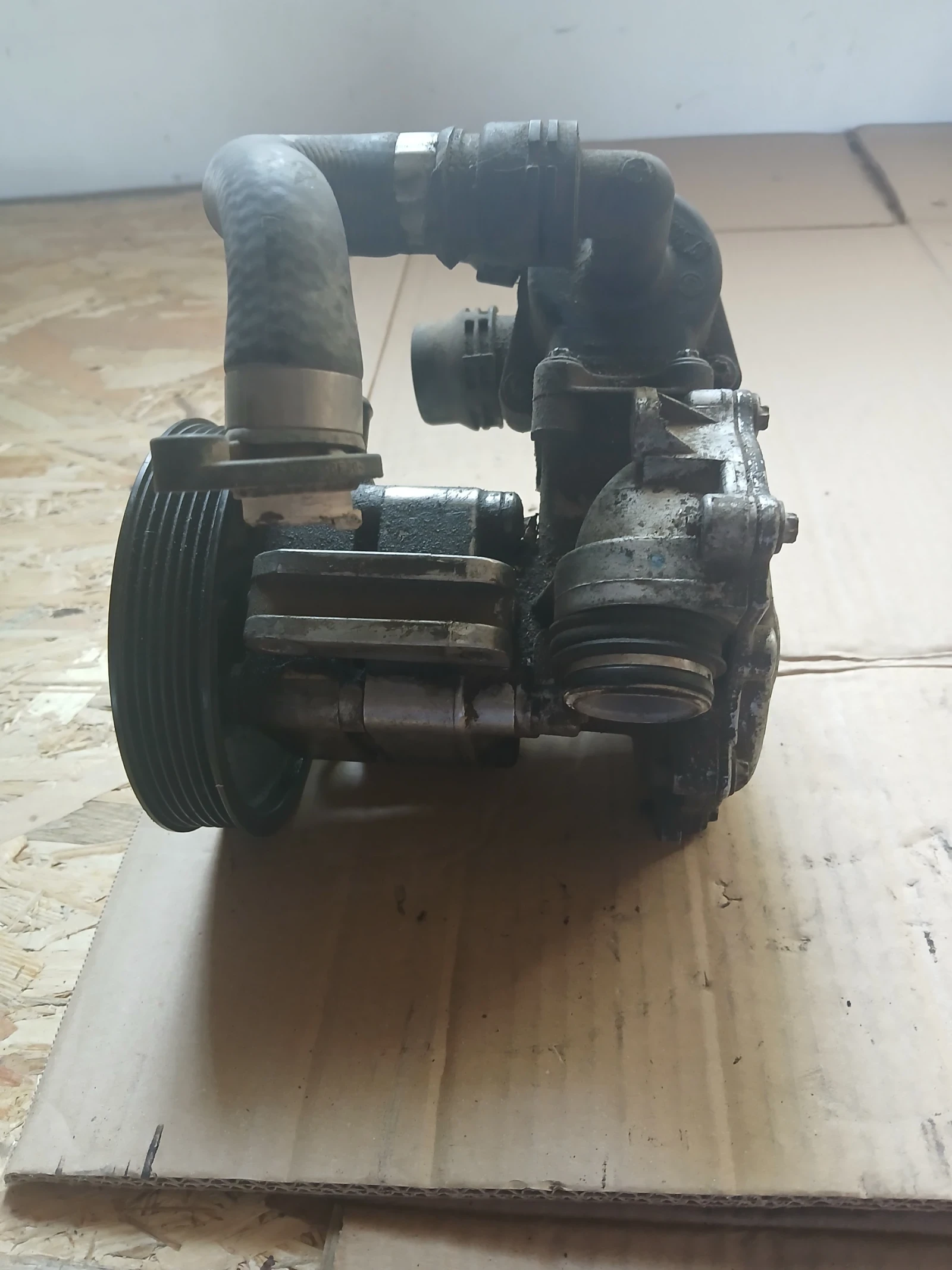 3242-7500335 хидравлична помпа BMW E46 , снимка 4 - Части - 55289795