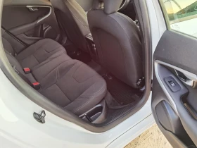 Volvo V40 D2 1.6 R-design, снимка 11