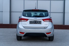Hyundai Ix20 88 500 РЕАЛНИ КИЛОМЕТРА КЛИМАТРОНИК НАВИГАЦИЯ, снимка 7