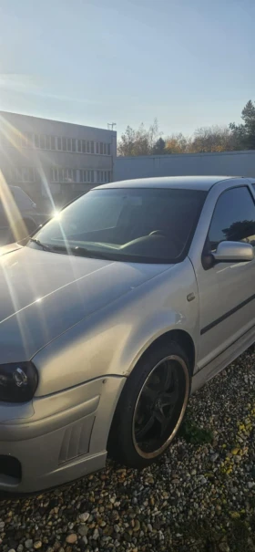 VW Golf - 3300 € / 6454.24 лв. - 17605315 5