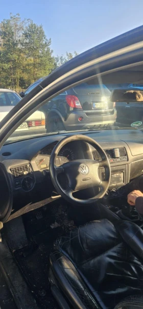 VW Golf - 3300 € / 6454.24 лв. - 17605315 4