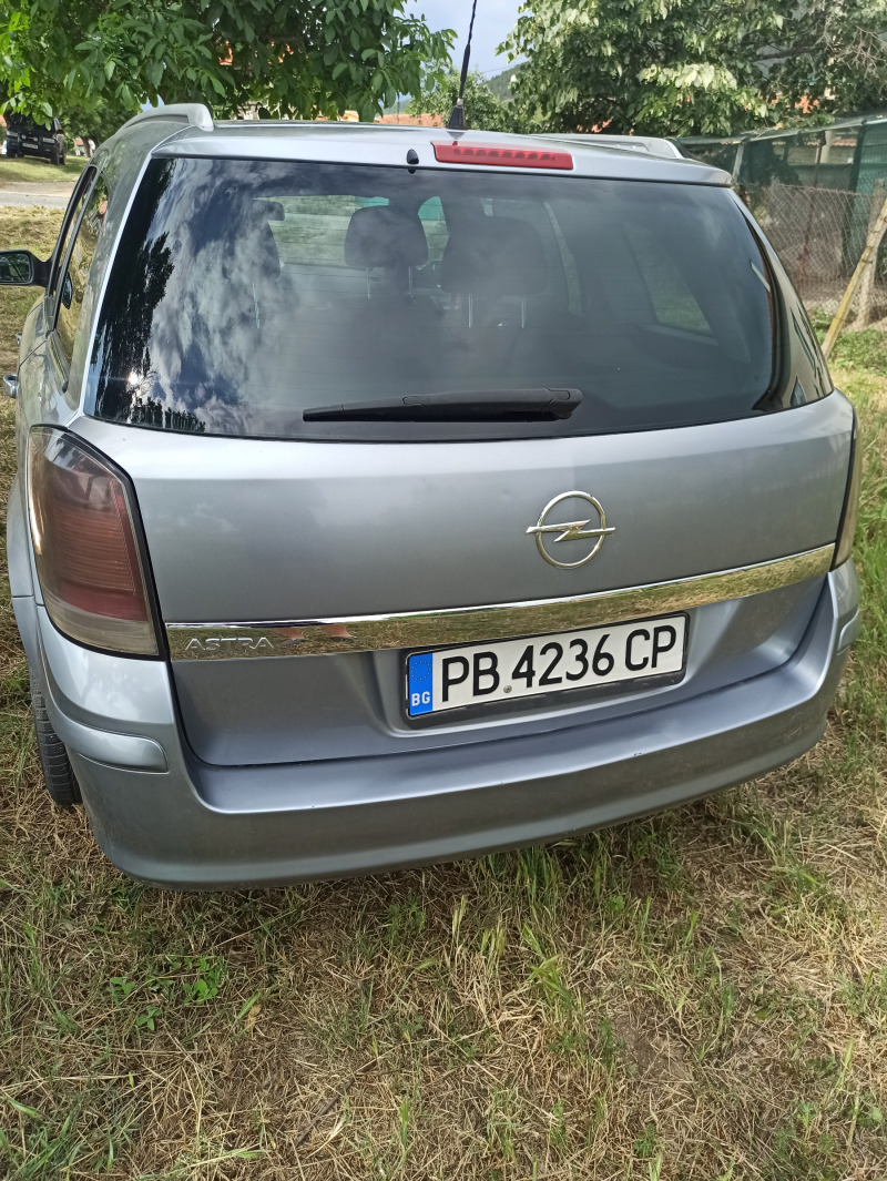 Opel Astra 1.7CDTI, снимка 1 - Автомобили и джипове - 44579831