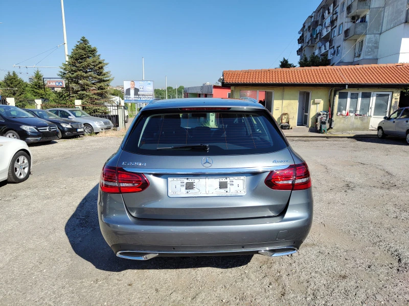 Mercedes-Benz C 220 4 Matic , снимка 5 - Автомобили и джипове - 46097753