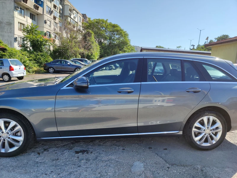 Mercedes-Benz C 220 4 Matic , снимка 3 - Автомобили и джипове - 46097753