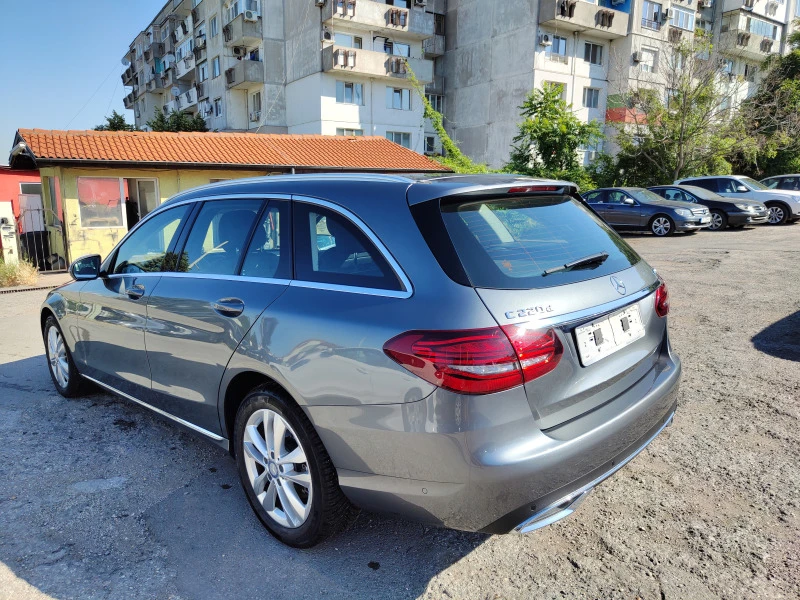 Mercedes-Benz C 220 4 Matic , снимка 4 - Автомобили и джипове - 46097753