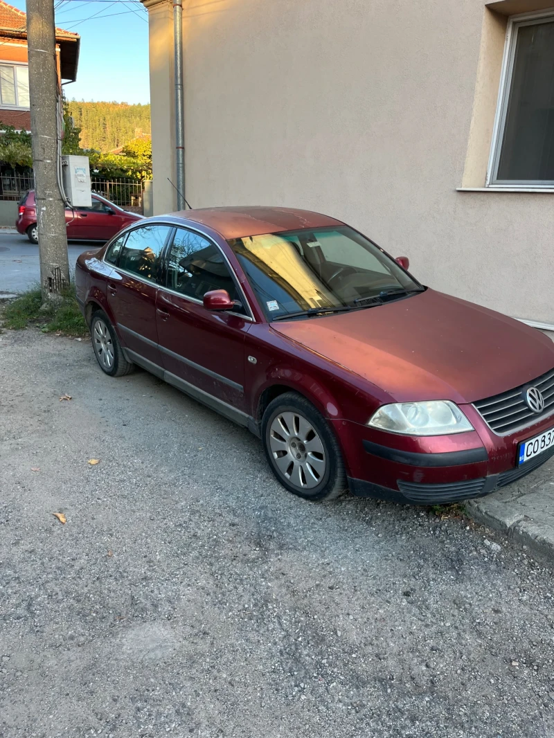 VW Passat, снимка 2 - Автомобили и джипове - 47610089