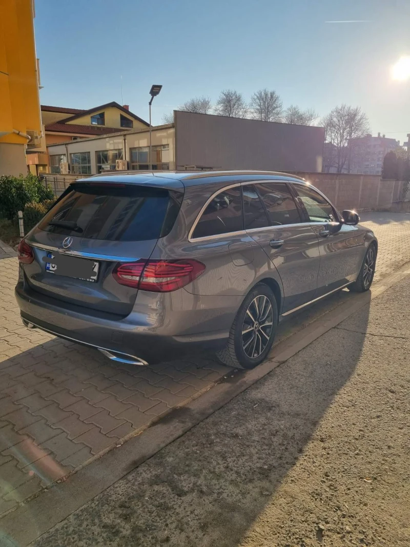 Mercedes-Benz C 220, снимка 4 - Автомобили и джипове - 48620316