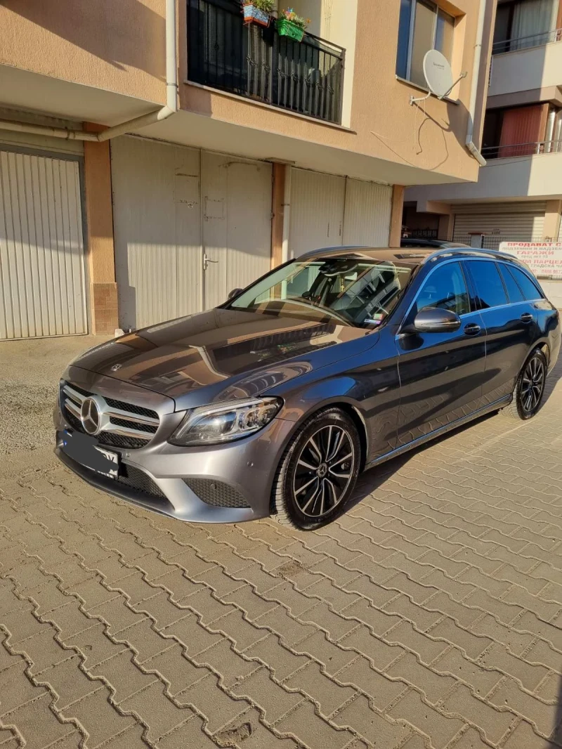 Mercedes-Benz C 220, снимка 1 - Автомобили и джипове - 48620316