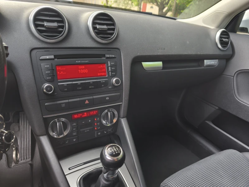 Audi A3 1.8 TFSI Quattro , снимка 10 - Автомобили и джипове - 52692566