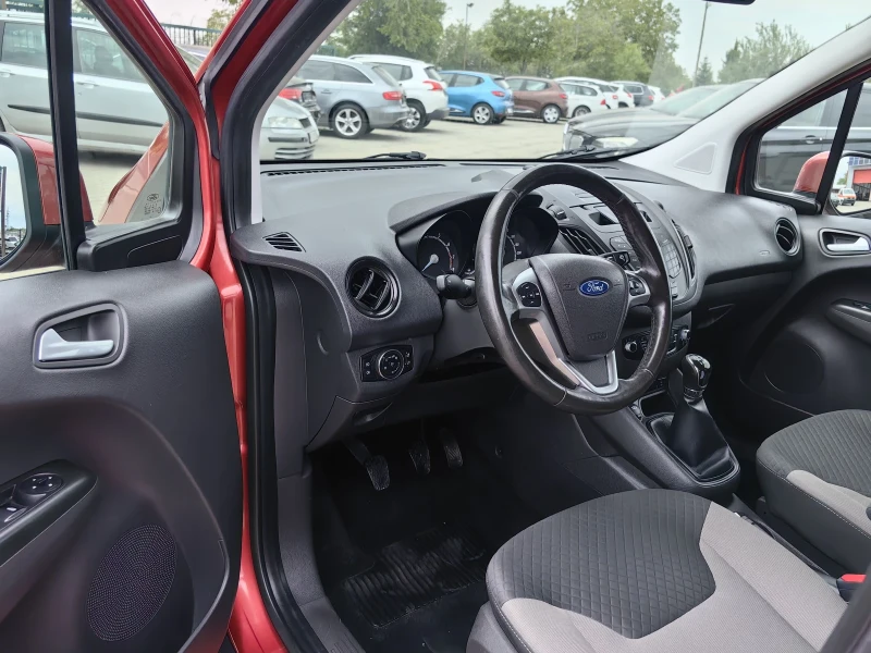 Ford Tourneo Connect 06.2016г 160000км Бензин , снимка 12 - Автомобили и джипове - 51441144