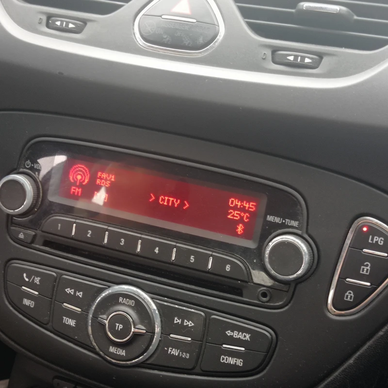 Opel Corsa Е.1.4/90кс Без Турбо* , снимка 11 - Автомобили и джипове - 52688823