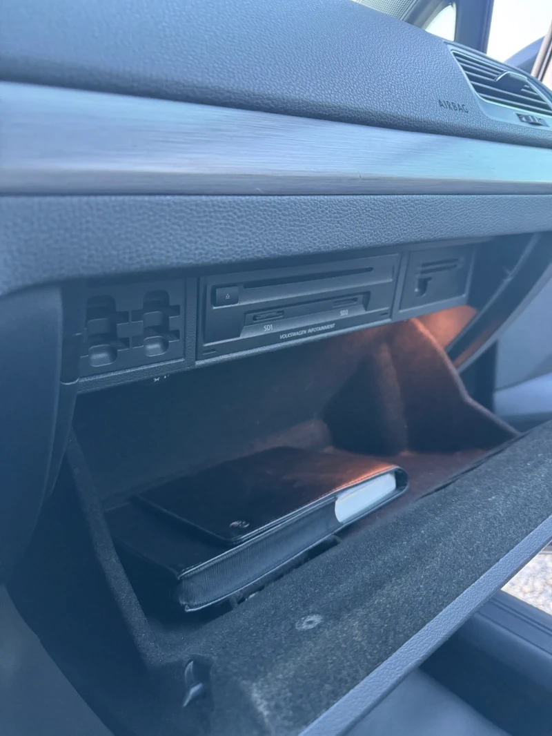 VW Golf VII Variant 2.0 TDI HIGHLINE EURO 6 ТОП състояние, снимка 17 - Автомобили и джипове - 52844506