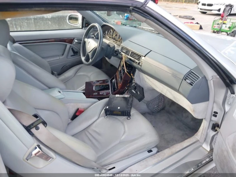 Mercedes-Benz SL 500 5.0L V-8 , 302HP Rear Wheel Drive, снимка 10 - Автомобили и джипове - 52914129