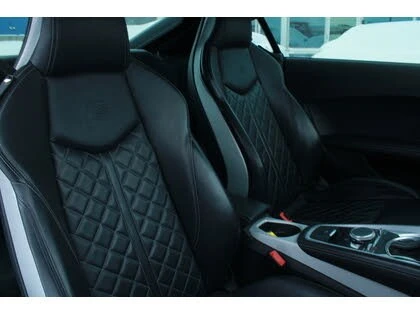 Audi Tt S* 2.0T* AвтоКредит * (ЦЕНА ДО БГ), снимка 9 - Автомобили и джипове - 54004055