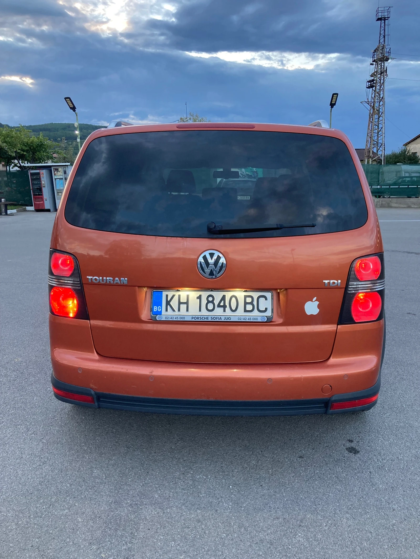 VW Touran 1.9TDI 105кс CROSS  6 скорости - изображение 4