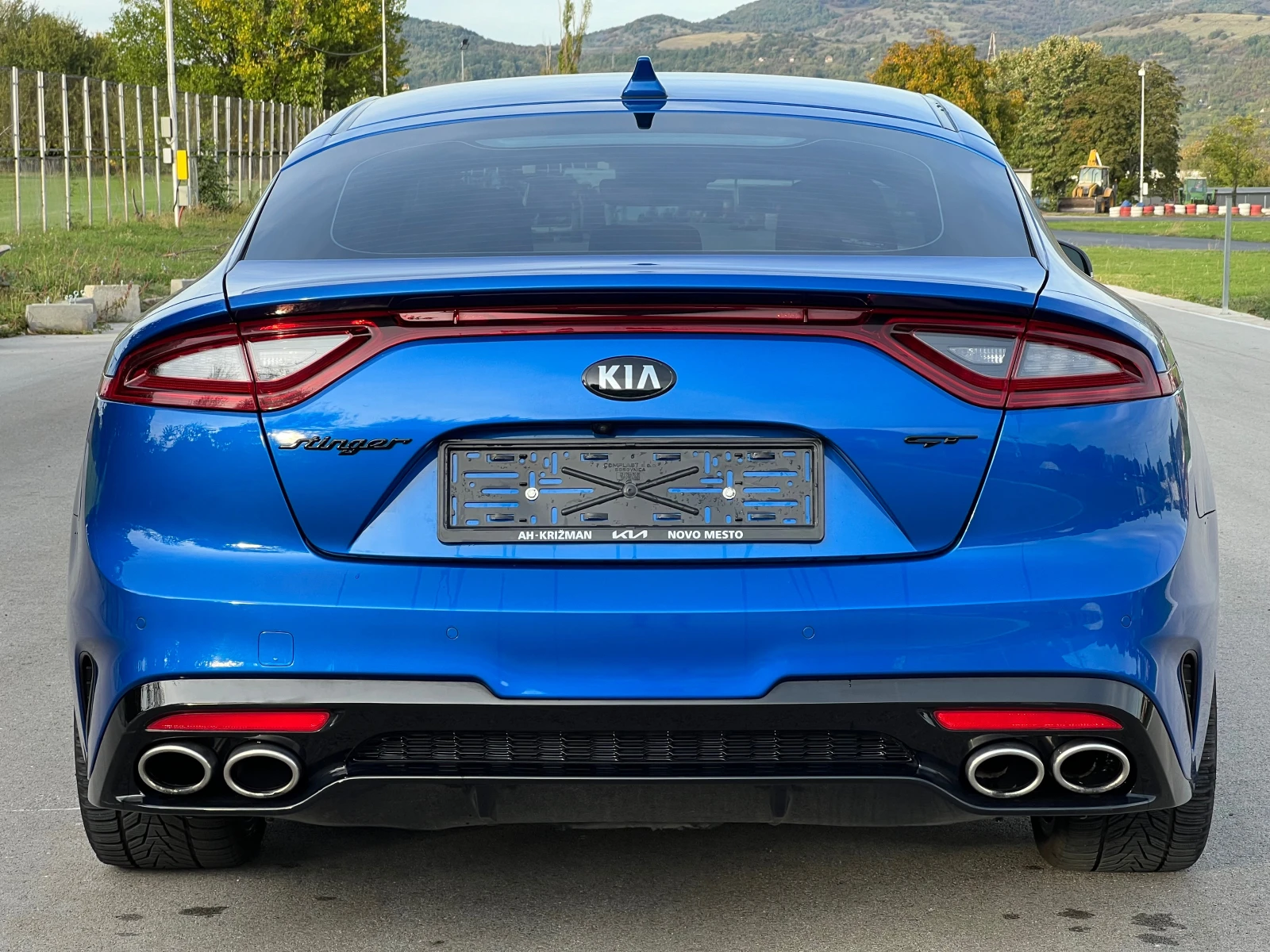 Kia Stinger 3.3* Napa* Прожекция* Harman/Kardon* 360 - изображение 4