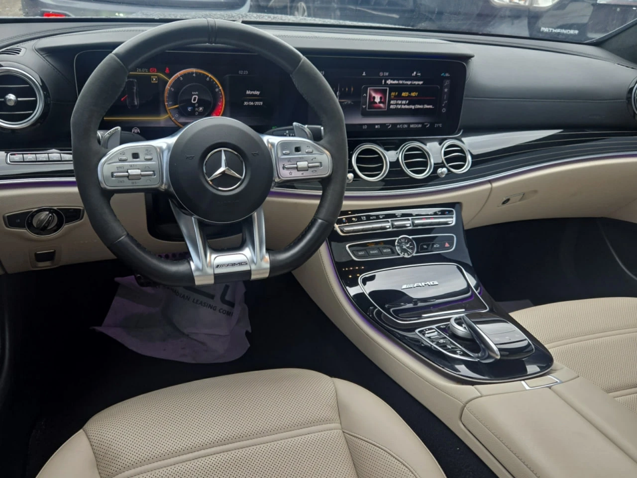 Mercedes-Benz E 63 AMG * CARFAX * АВТО КРЕДИТ * ЦЕНА ДО БГ! - изображение 7