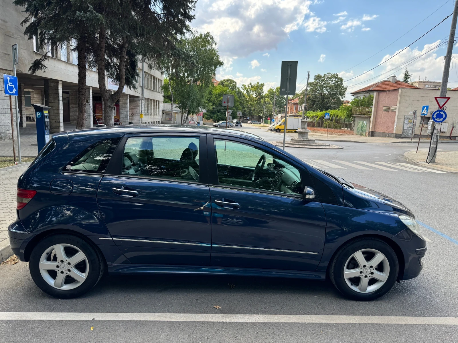 Mercedes-Benz B 200  - изображение 4