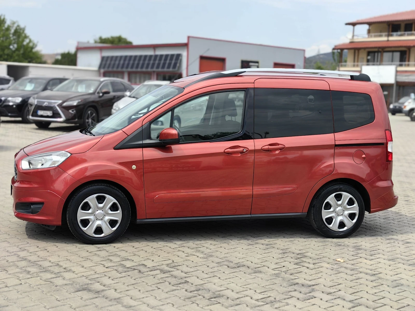 Ford Tourneo Connect 06.2016г 160000км Бензин  - изображение 3